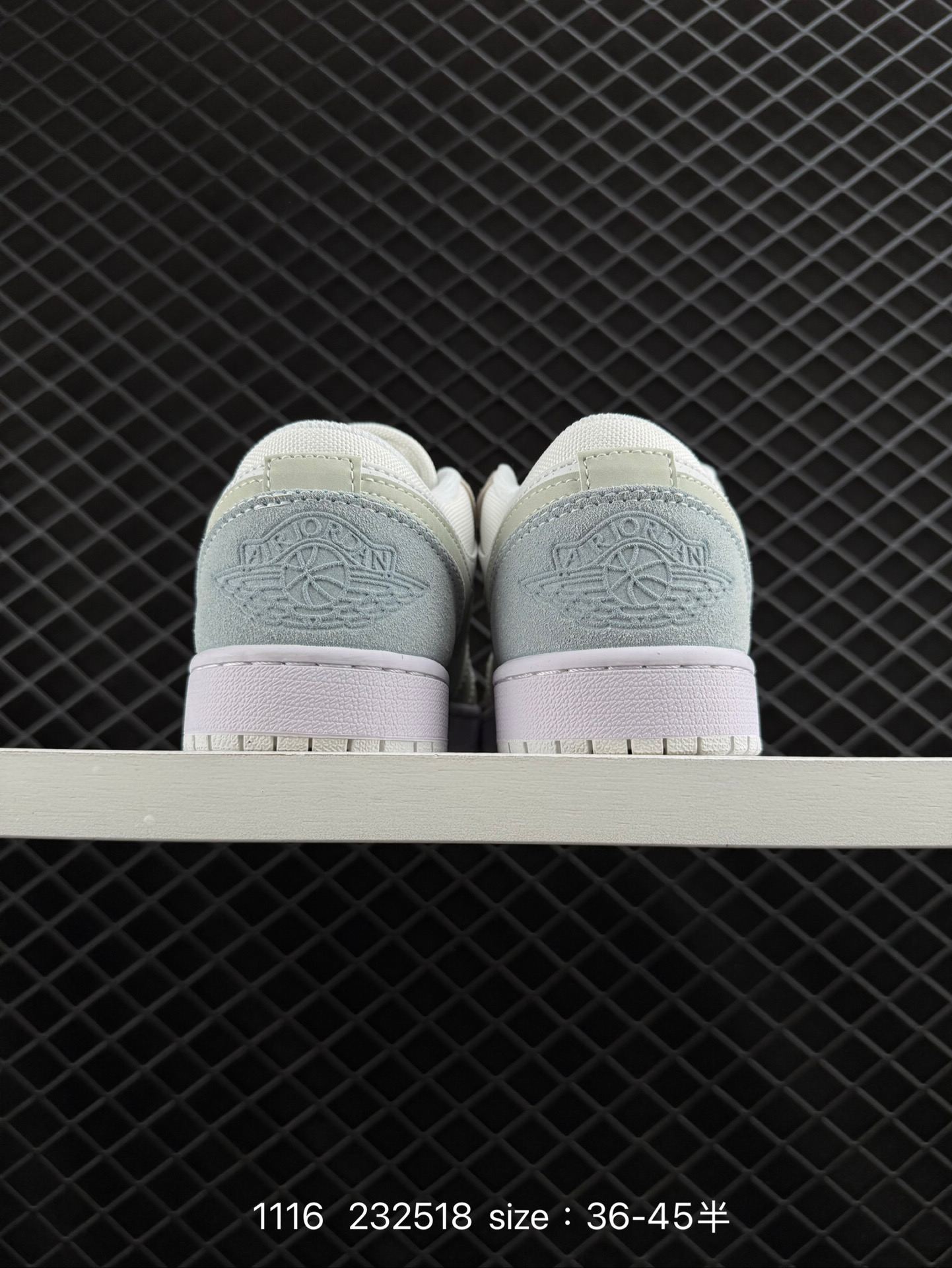 Air Jordan 1 Low AJ1